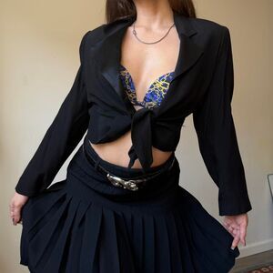 Vintage 80s black cropped blazer